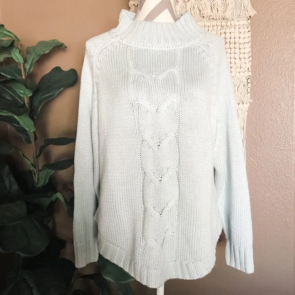 NWOT Nanette Chunky Knit Mock-Neck Sweater